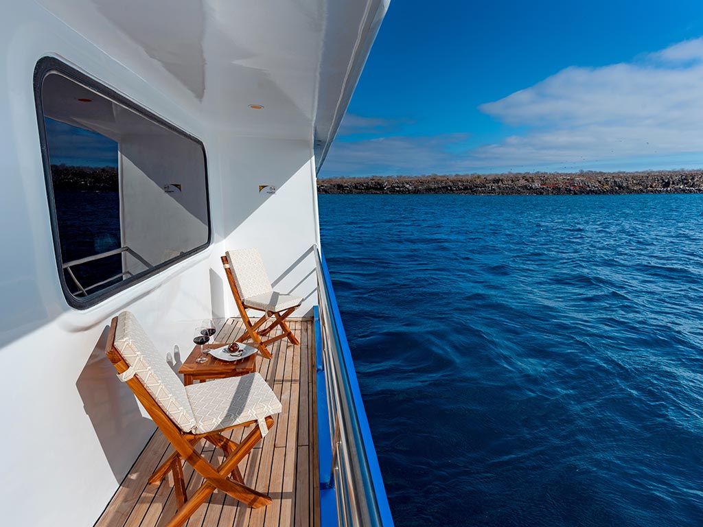 Golden-Stateroom-balcony-1