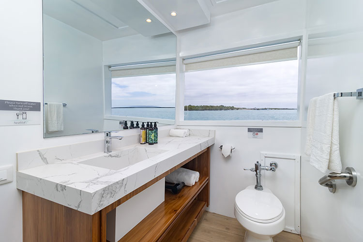 海星号 阳台套房 洗手间