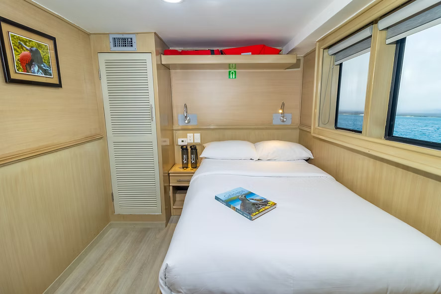 letty莱蒂上层甲板大床Upper Deck Matrimonial Cabin